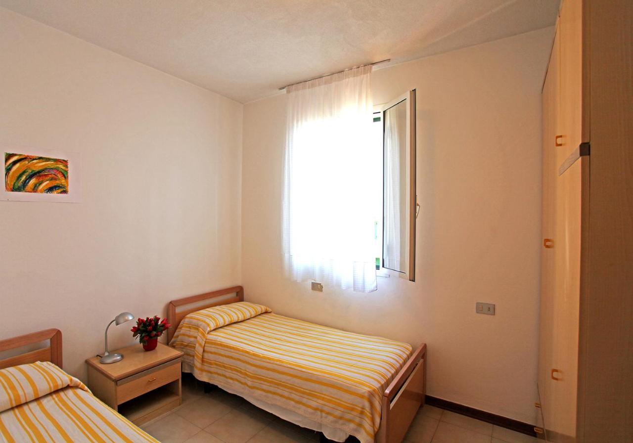 Апартаменты Apartament With Swimming Pool Каорле Экстерьер фото
